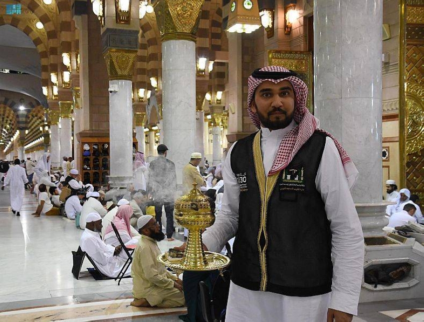 40 جولة تطييب وتعطير المسجد النبوي يوميًا في رمضان